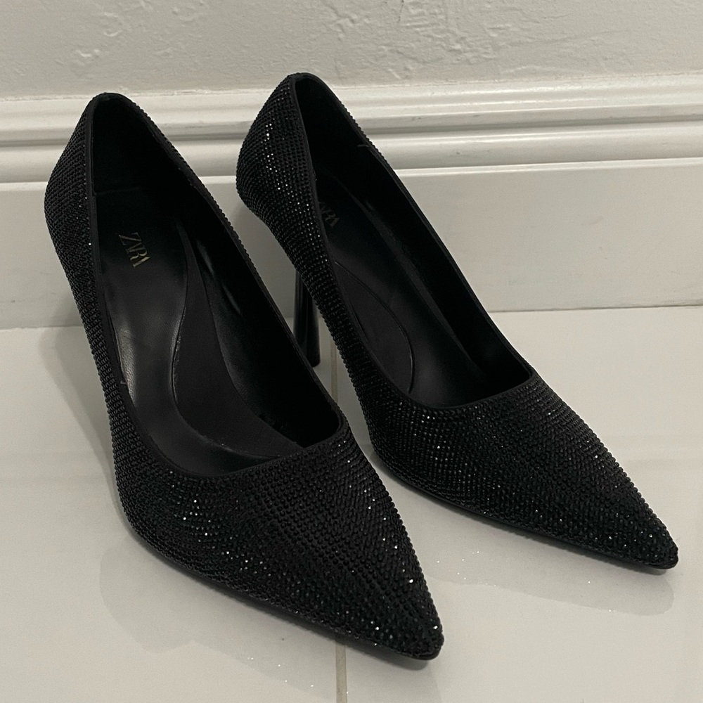 BLACK CRYSTAL PUMPS- ZARA (38)